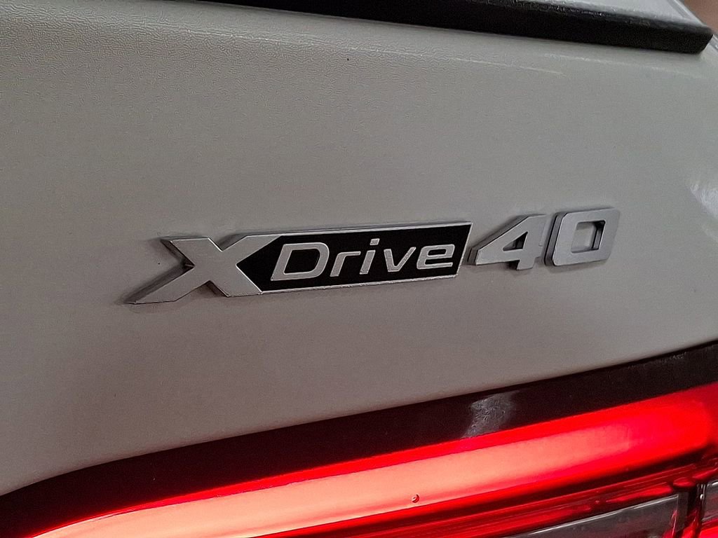 Used 2025 BMW i5 xDrive40 image 29