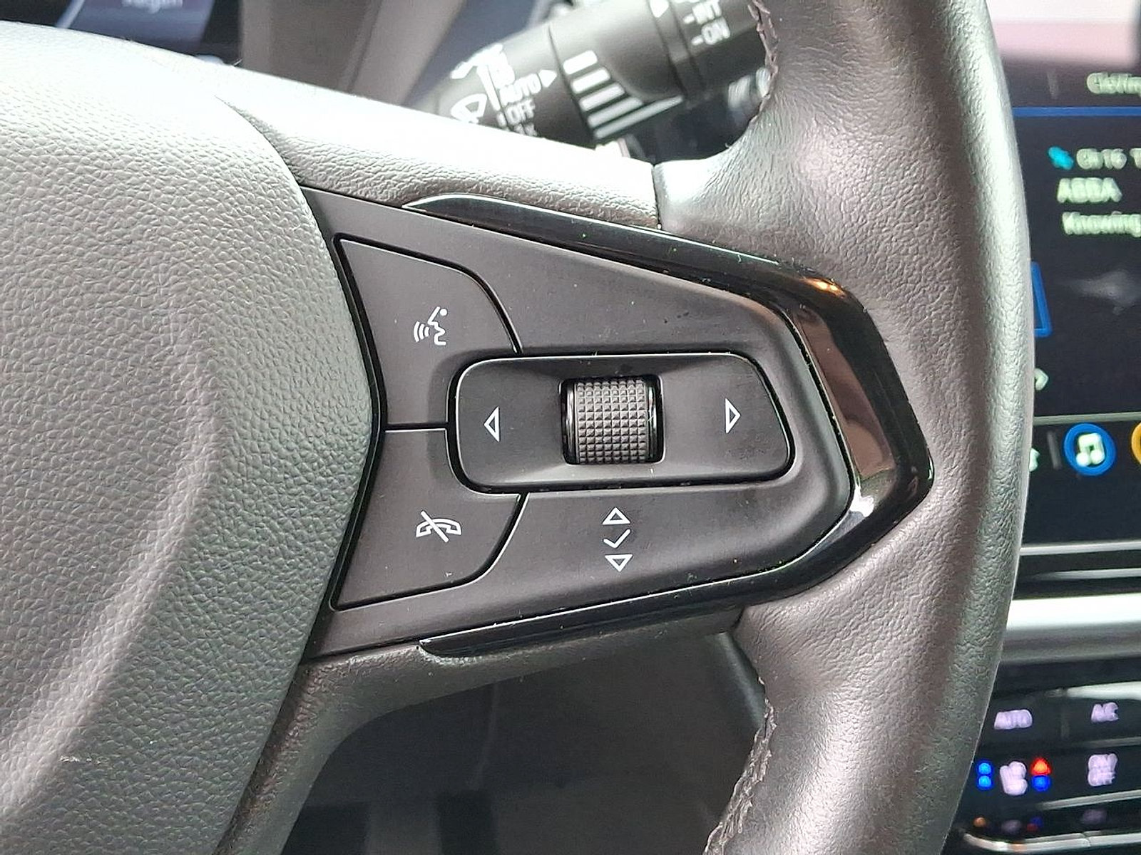 Certified 2023 Chevrolet Bolt EUV Premier FWD image 18