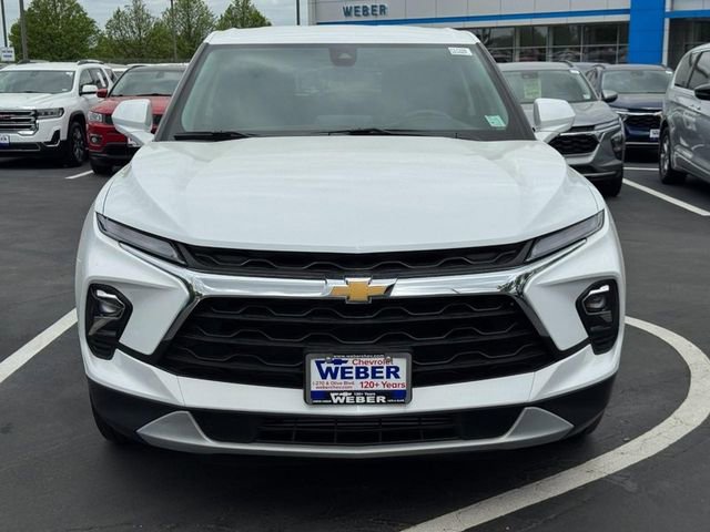 Used 2025 Chevrolet Blazer LT AWD/4WD image 9