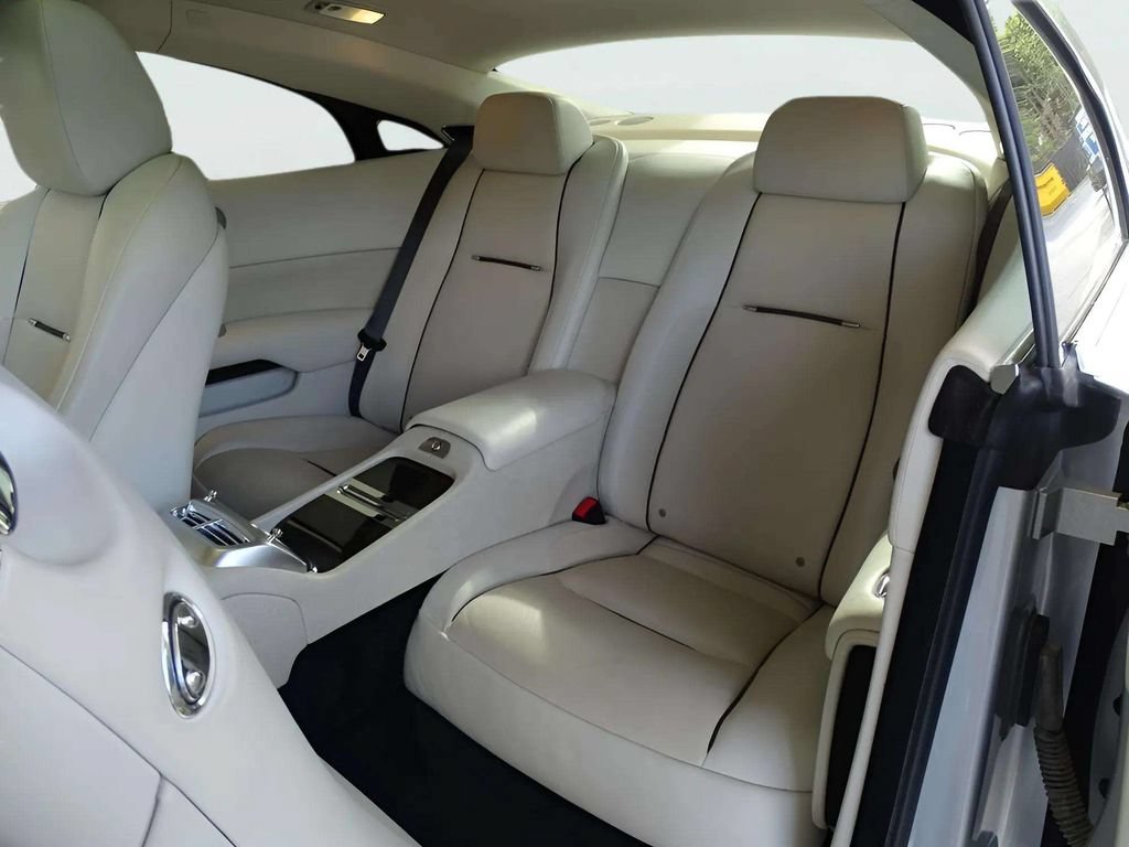 Certified 2014 Rolls-Royce Wraith RWD image 12