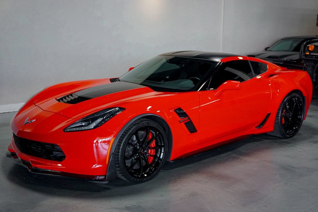 Used 2017 Chevrolet Corvette Grand Sport w/ Z07 Performance Package RWD image 5