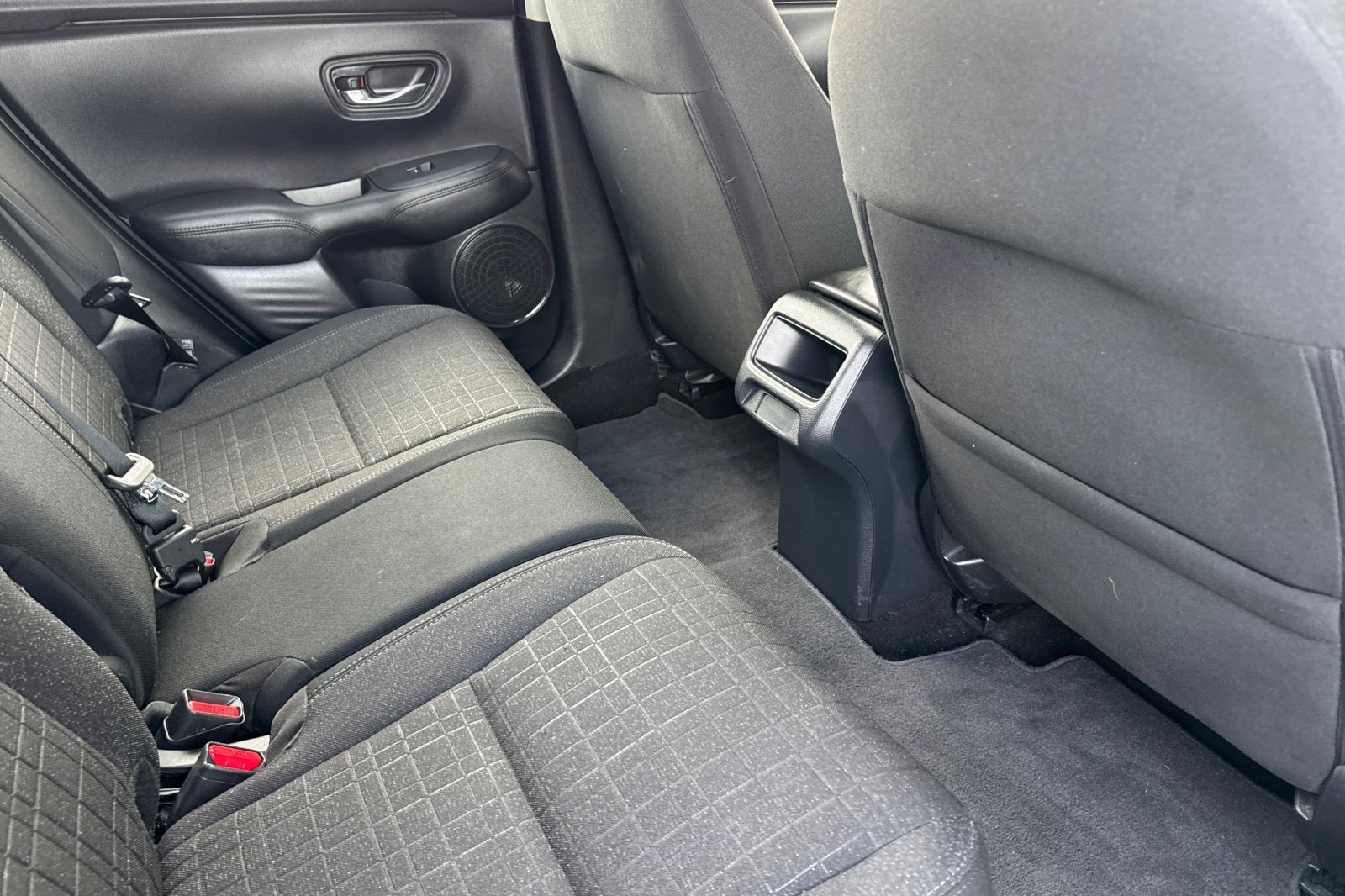 Used 2024 Honda HR-V LX image 30