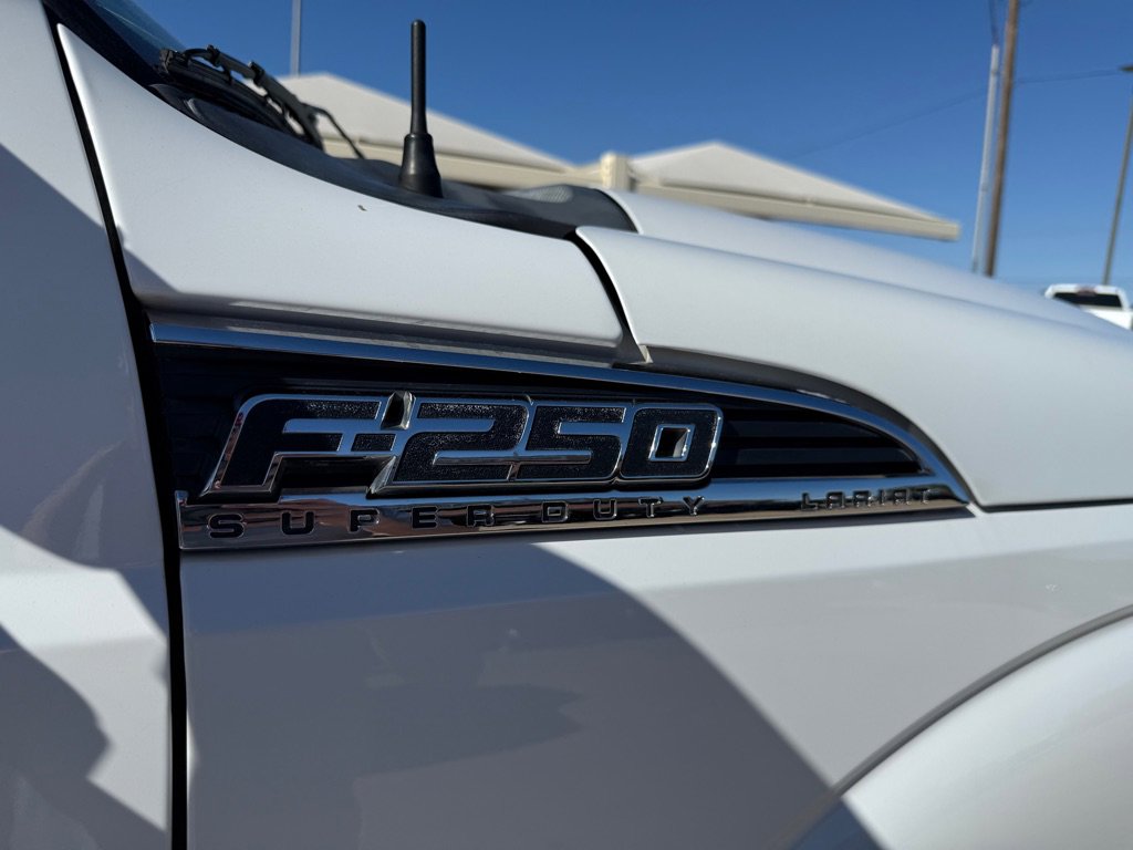 Used 2016 Ford F250 Lariat w/ Lariat Ultimate Package AWD/4WD image 10