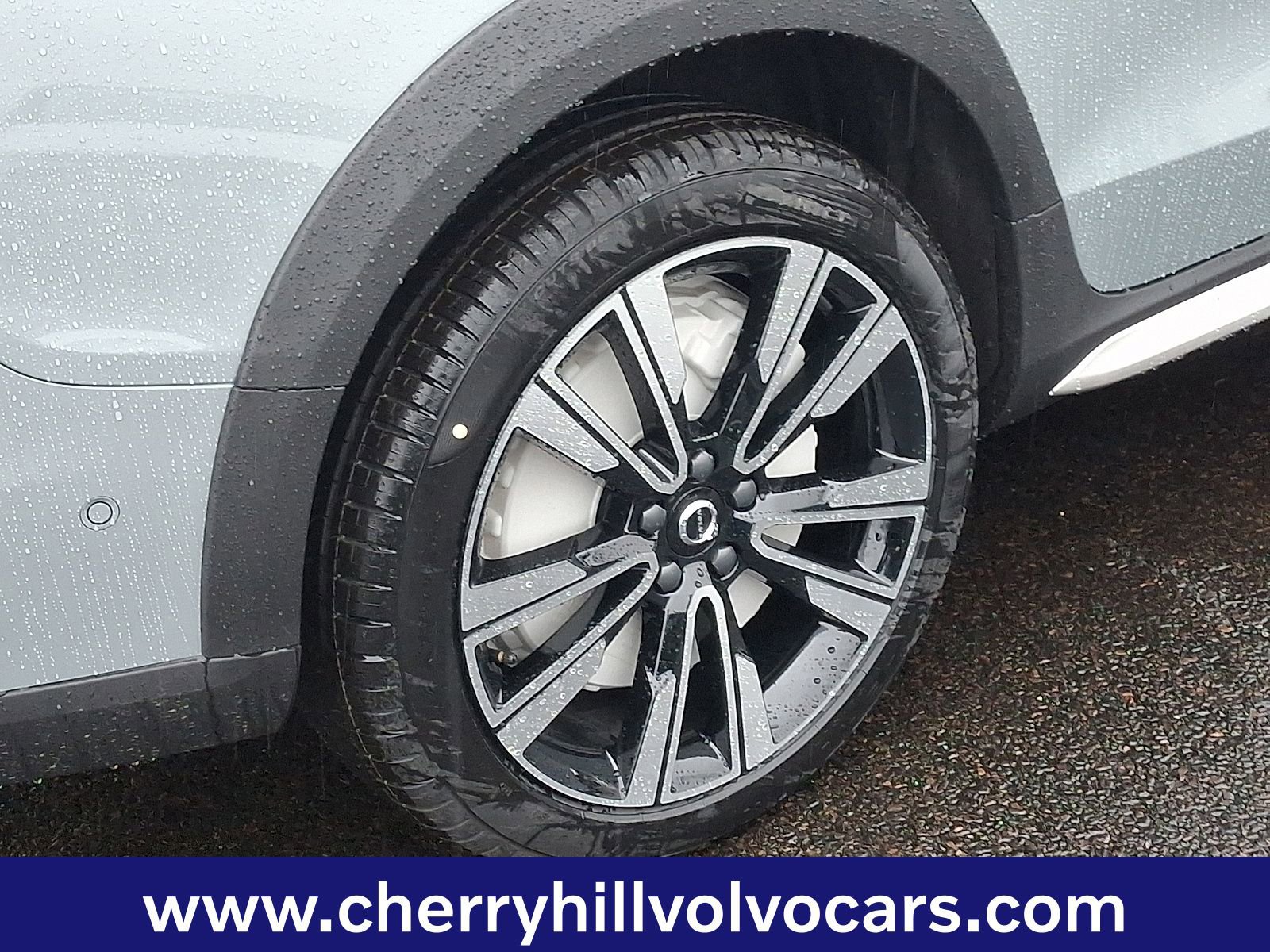 New 2026 Volvo V60 B5 Cross Country Ultra w/ Protection Package Premier image 6