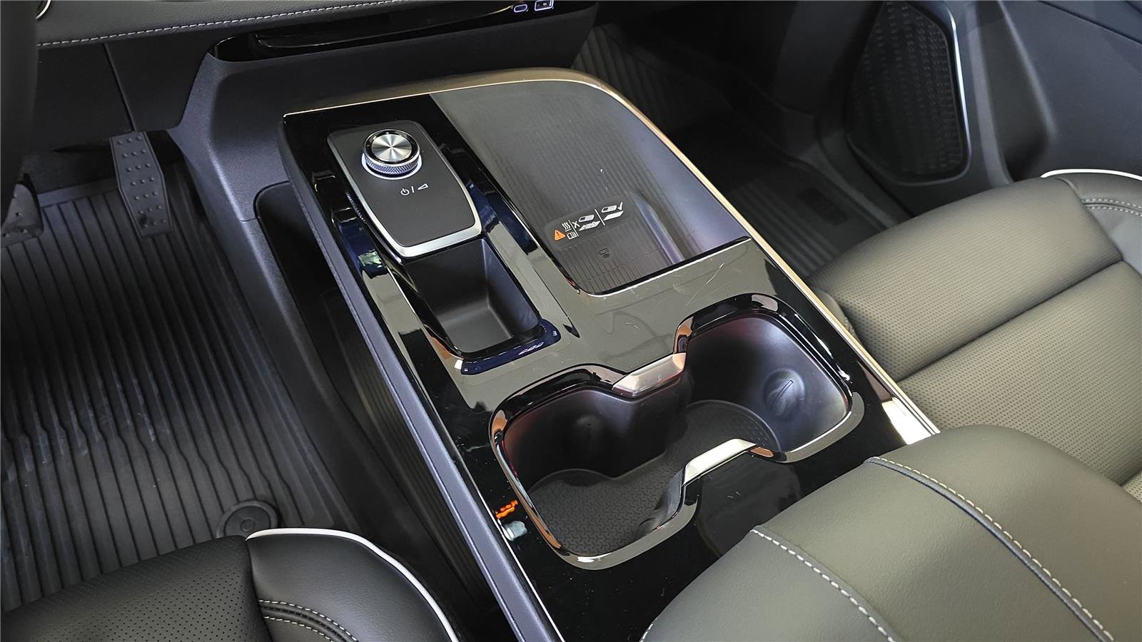 New 2026 Buick Enclave Avenir w/ Super Cruise Package image 24