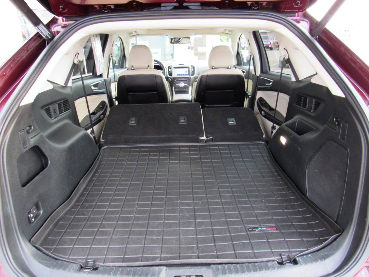 Used 2019 Ford Edge Titanium w/ Equipment Group 301A image 38