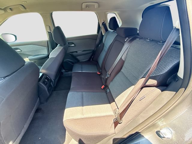 Used 2023 Nissan Rogue SV AWD/4WD image 29