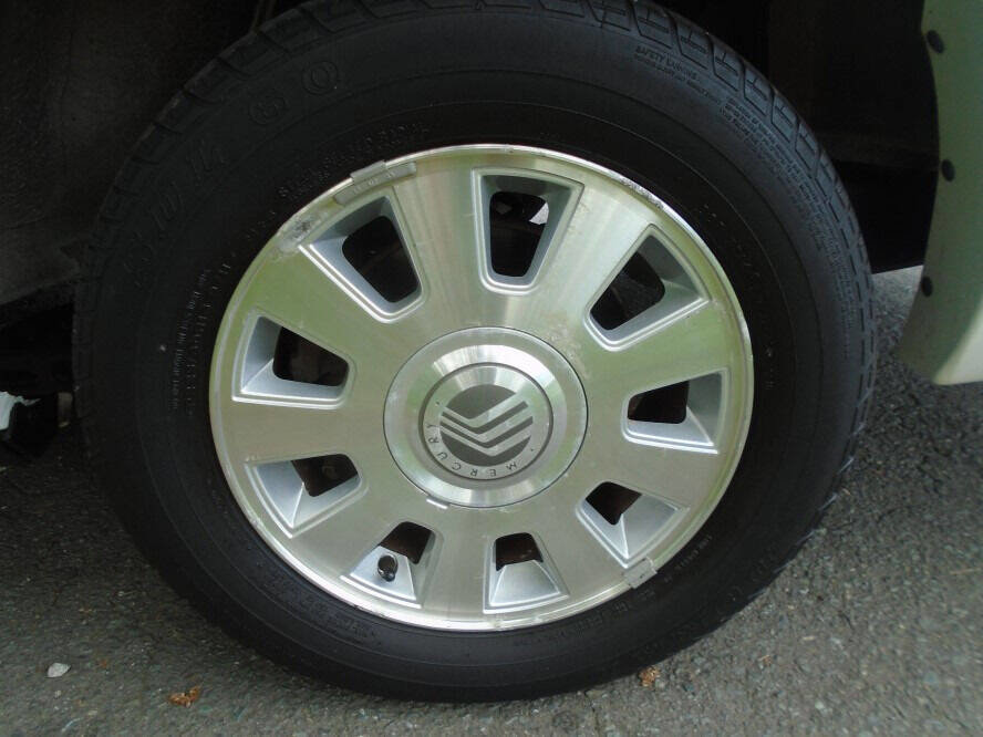 Used 2003 Mercury Grand Marquis LS RWD image 27