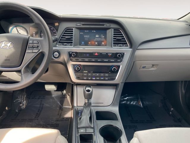 Used 2017 Hyundai Sonata SE image 11