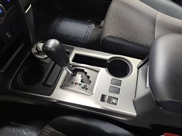 Used 2016 Toyota 4Runner SR5 AWD/4WD image 31