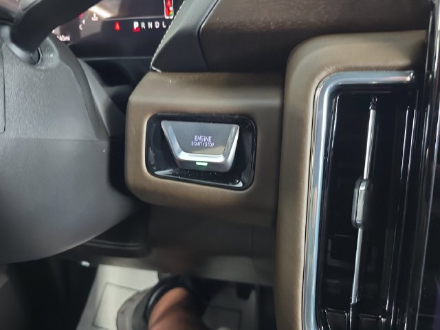 Certified 2025 GMC Yukon Denali Ultimate AWD/4WD image 26