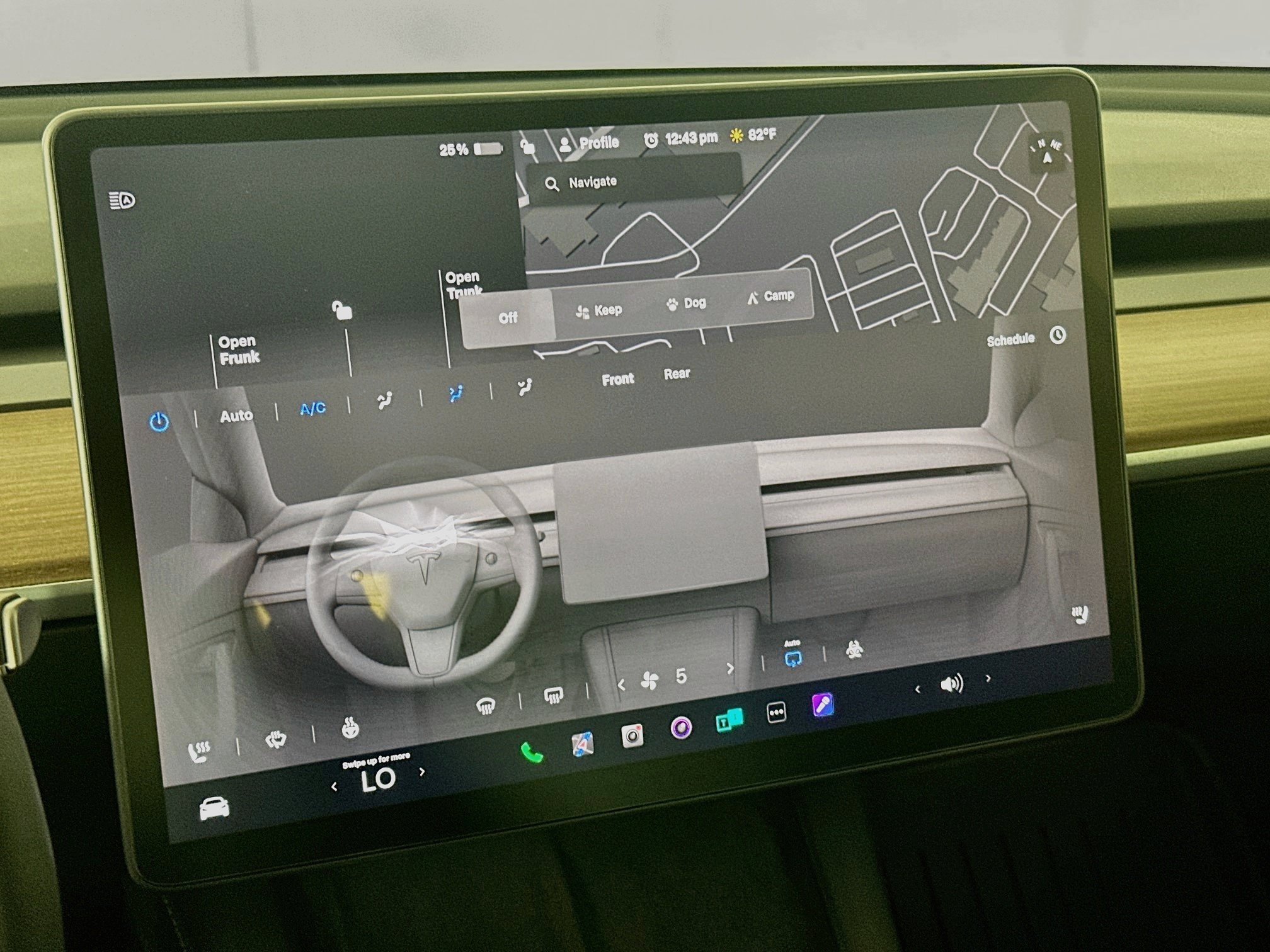 Used 2024 Tesla Model Y Long Range AWD/4WD image 22