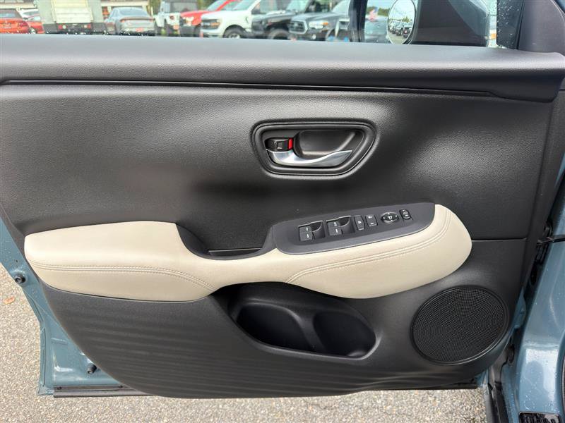 Used 2024 Honda HR-V LX image 11