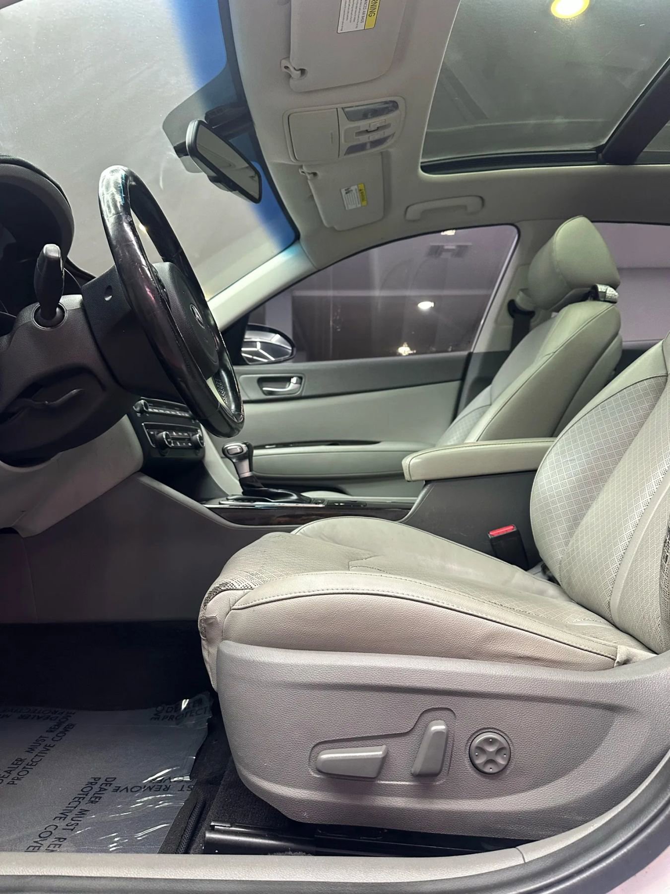 Used 2016 Kia Optima EX w/ Premium Package image 11