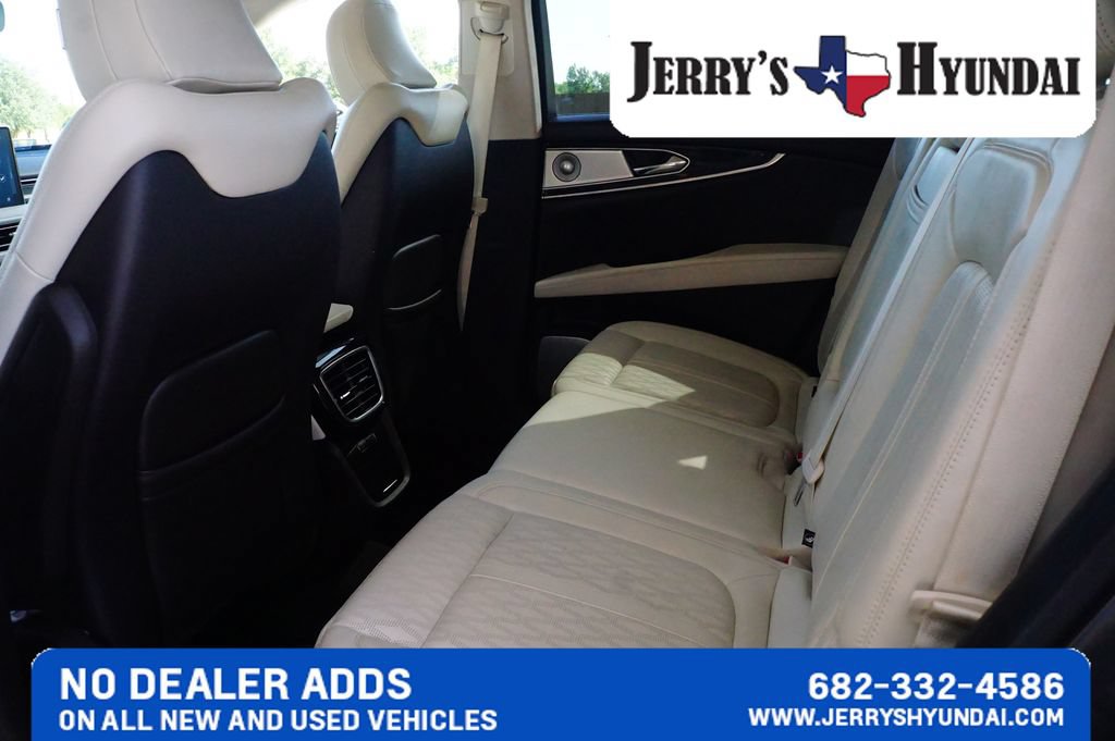 Used 2022 Lincoln Nautilus Black Label w/ Class II Trailer Tow Package AWD/4WD image 20
