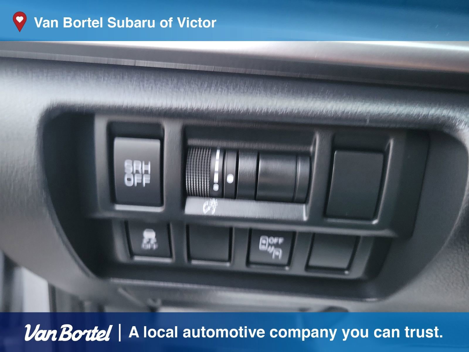 Used 2018 Subaru Crosstrek 2.0i Limited image 16