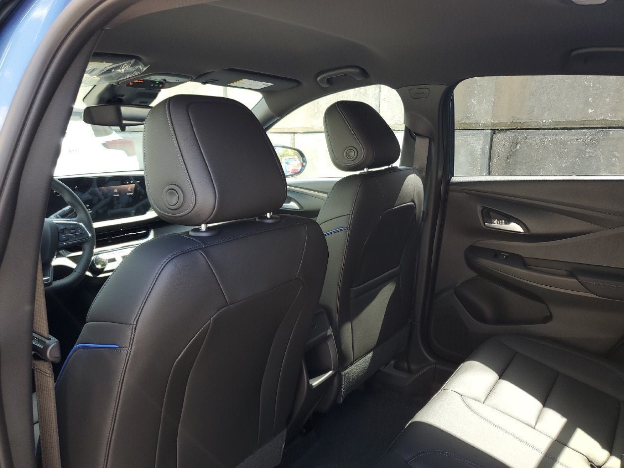 New 2026 Buick Envista Sport Touring w/ Convenience I Package FWD image 9