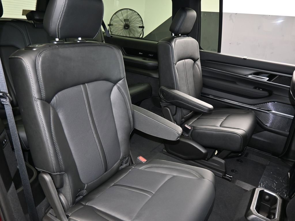 New 2026 Jeep Grand Wagoneer L Summit image 43