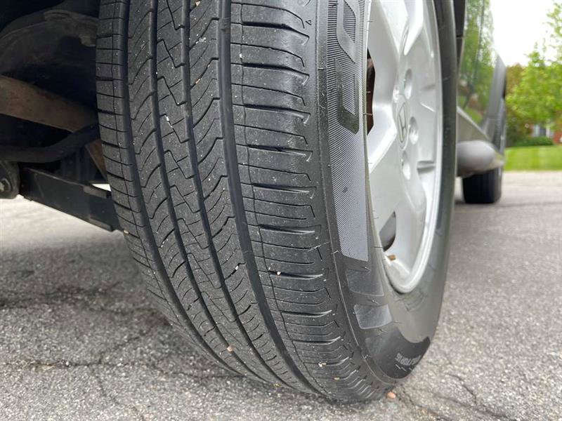Used 2005 Honda Element EX image 38