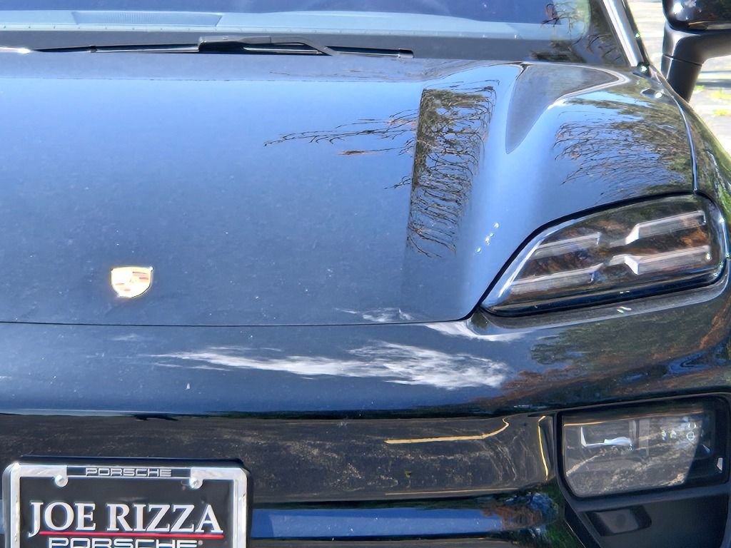 Certified 2024 Porsche Macan 4 Electric image 11