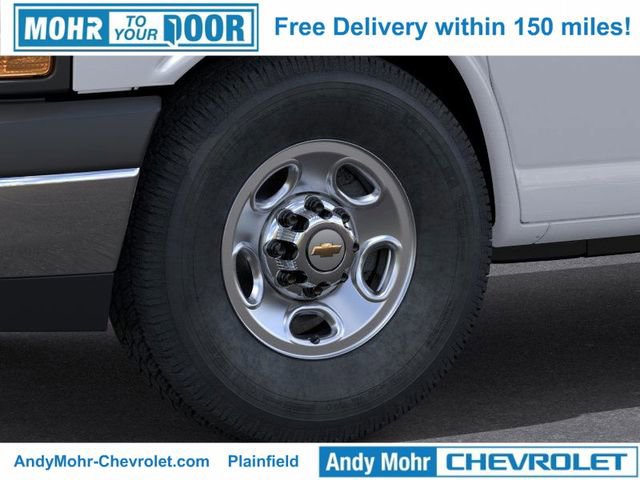 New 2025 Chevrolet Express 3500 LT w/ LT Preferred Equipment Group image 9