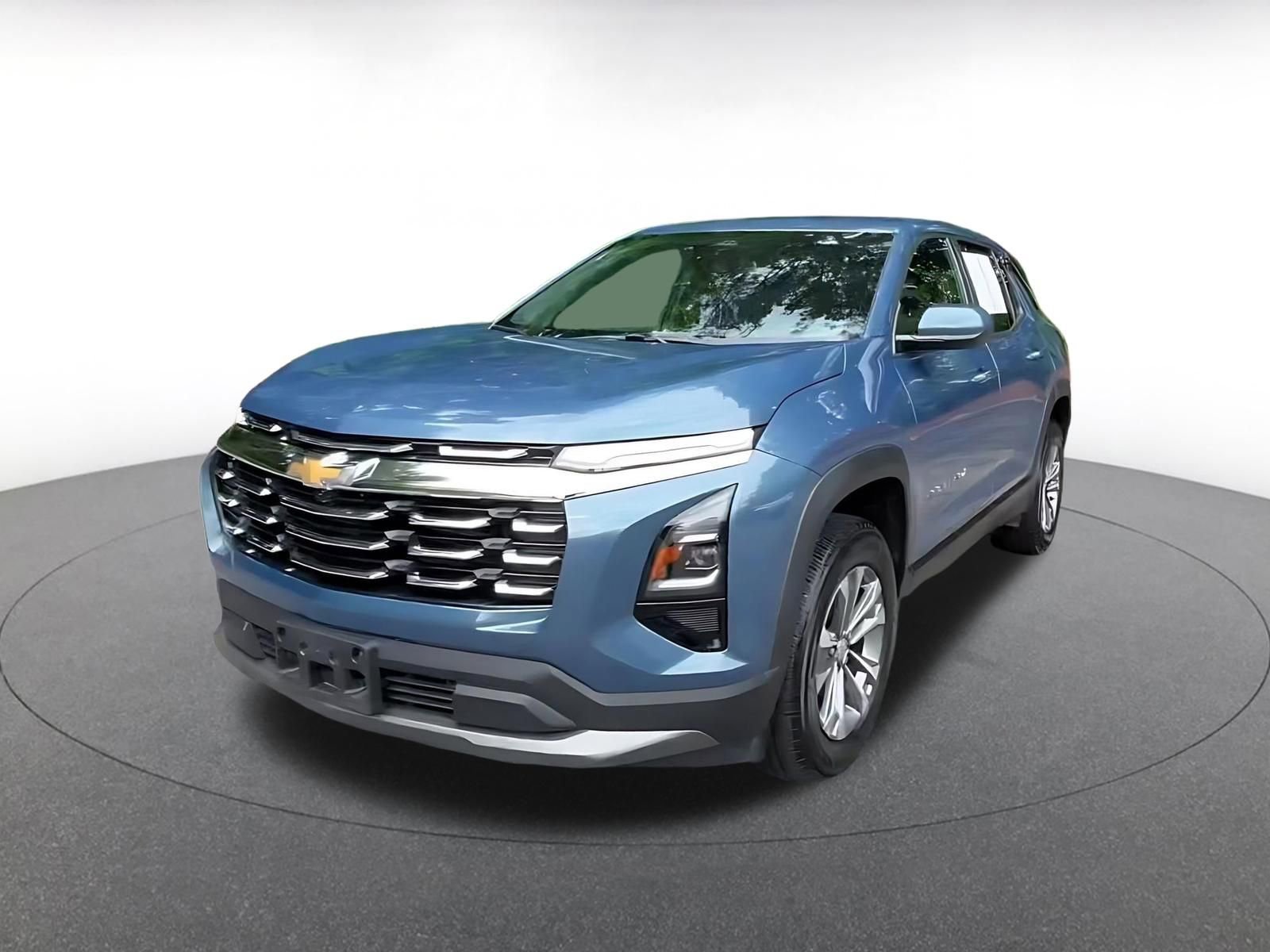 Used 2025 Chevrolet Equinox LT FWD image 7