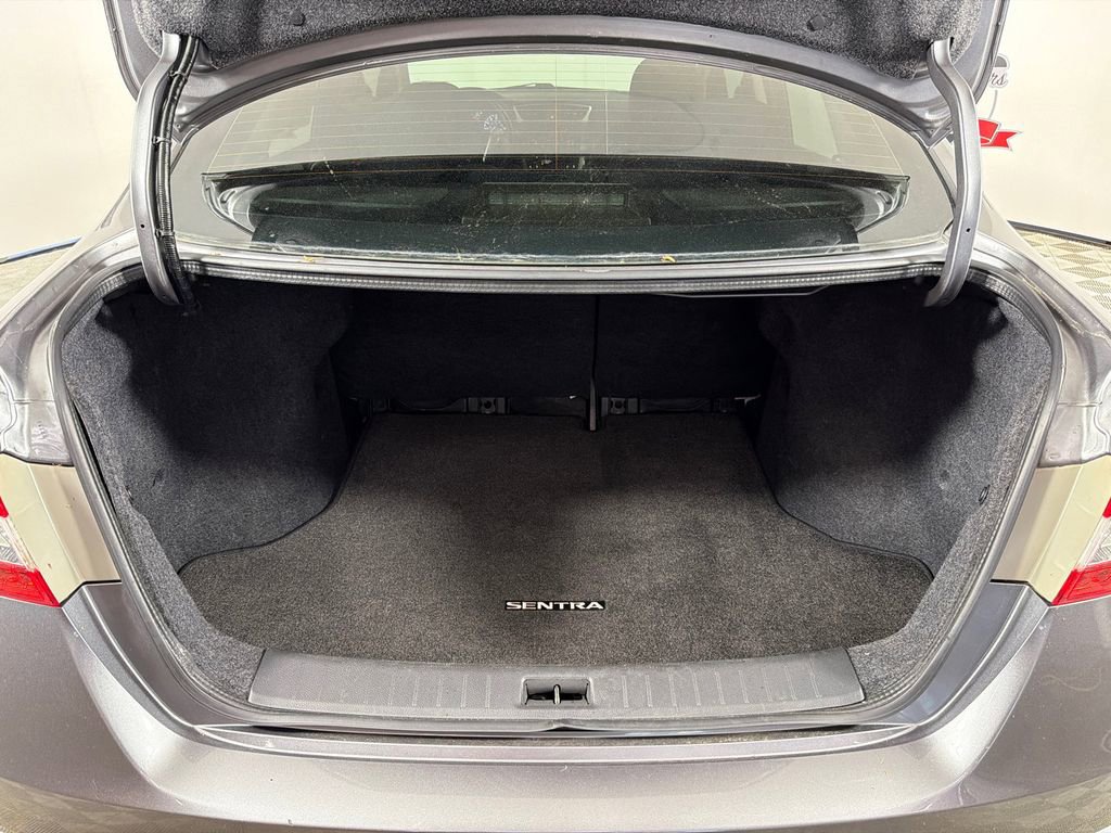 Used 2015 Nissan Sentra S image 18