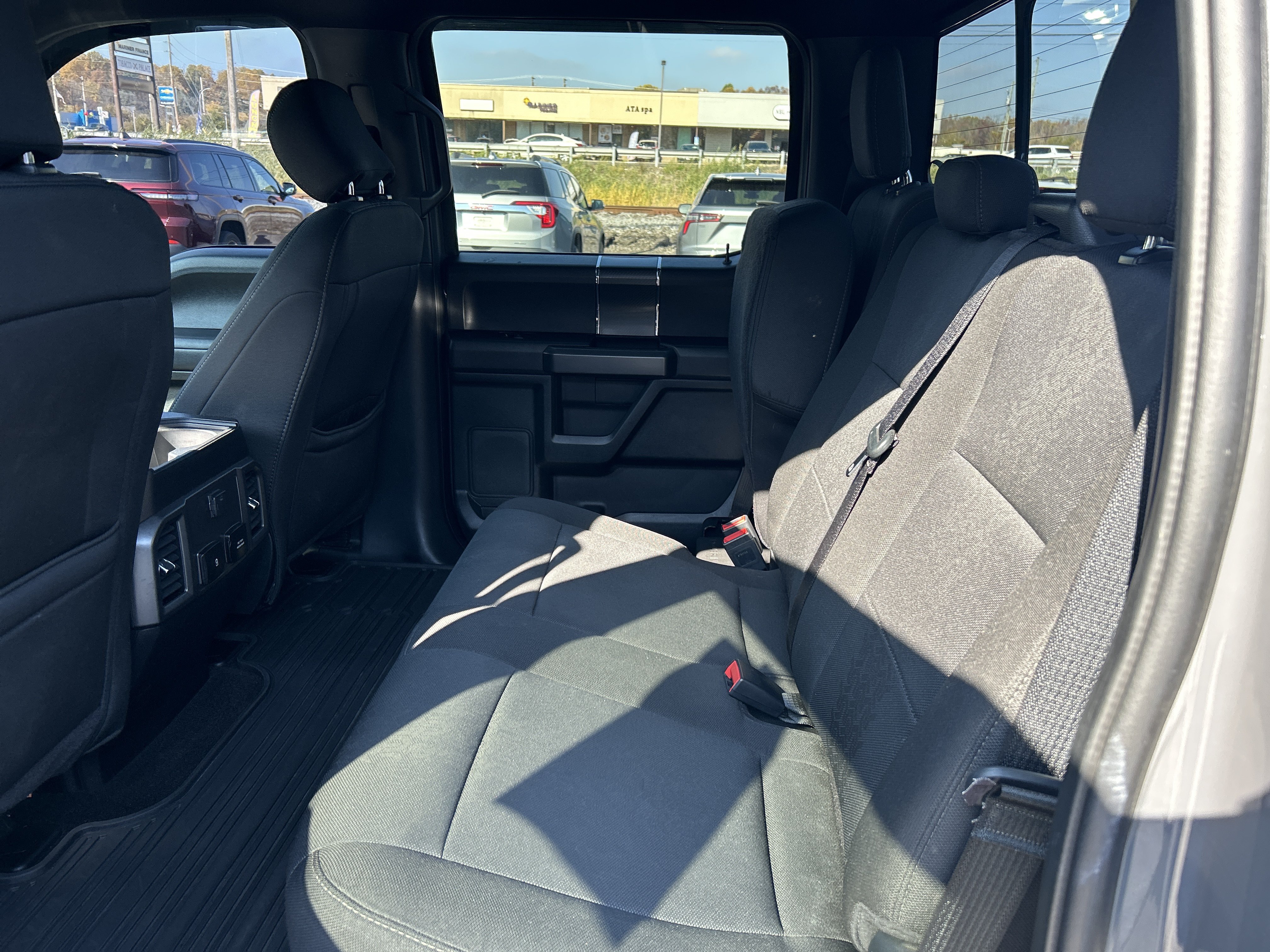 Used 2020 Ford F150 XLT w/ Equipment Group 302A Luxury AWD/4WD image 13