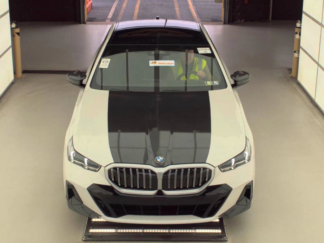 Used 2024 BMW 540i xDrive w/ Executive Package AWD/4WD image 5