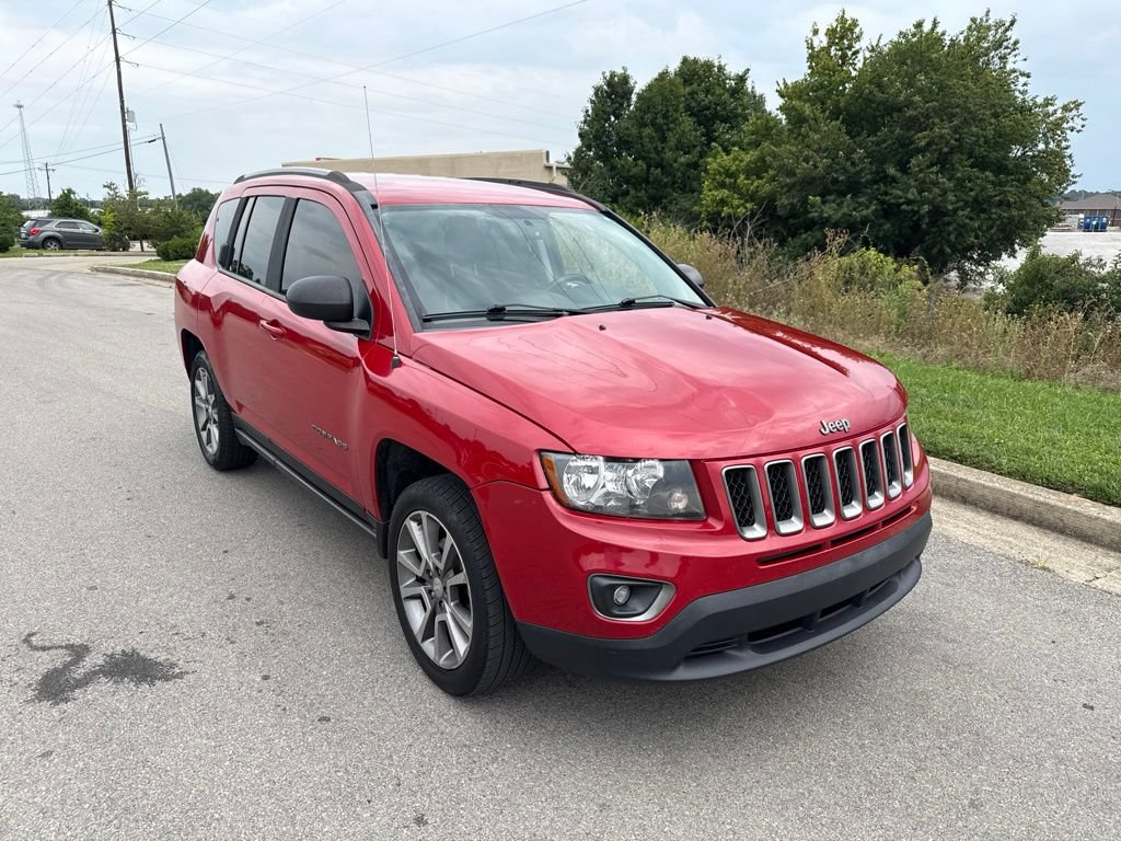 Used 2016 Jeep Compass Sport w/ Power Value Group AWD/4WD image 2