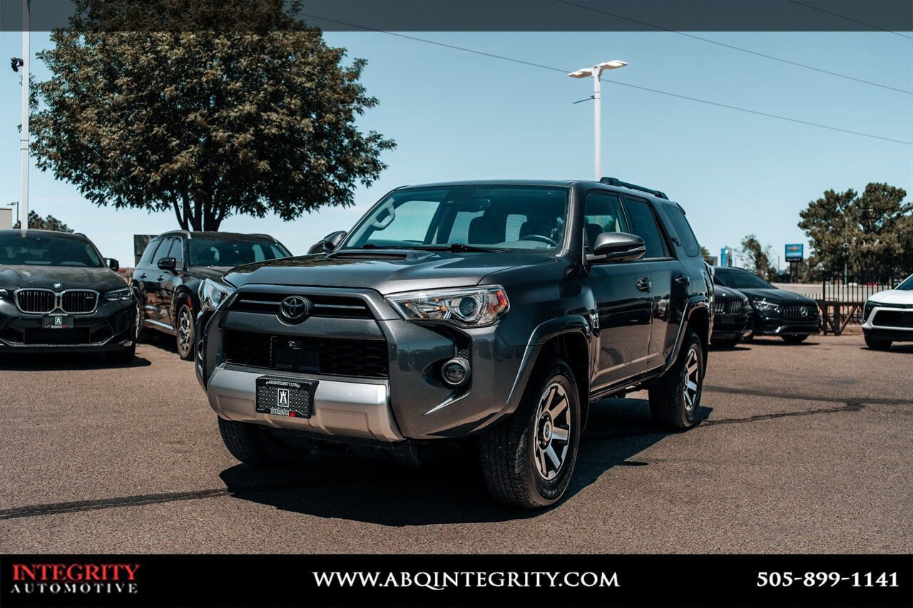 Used 2023 Toyota 4Runner TRD Off-Road Premium w/ Off Road Premium Plus Package AWD/4WD image 3