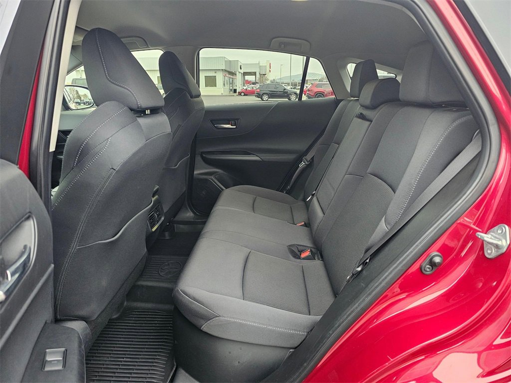 Used 2022 Toyota Venza LE image 23