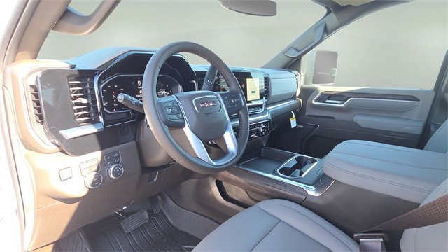 New 2026 GMC Sierra 2500 SLT w/ SLT Premium Package image 32