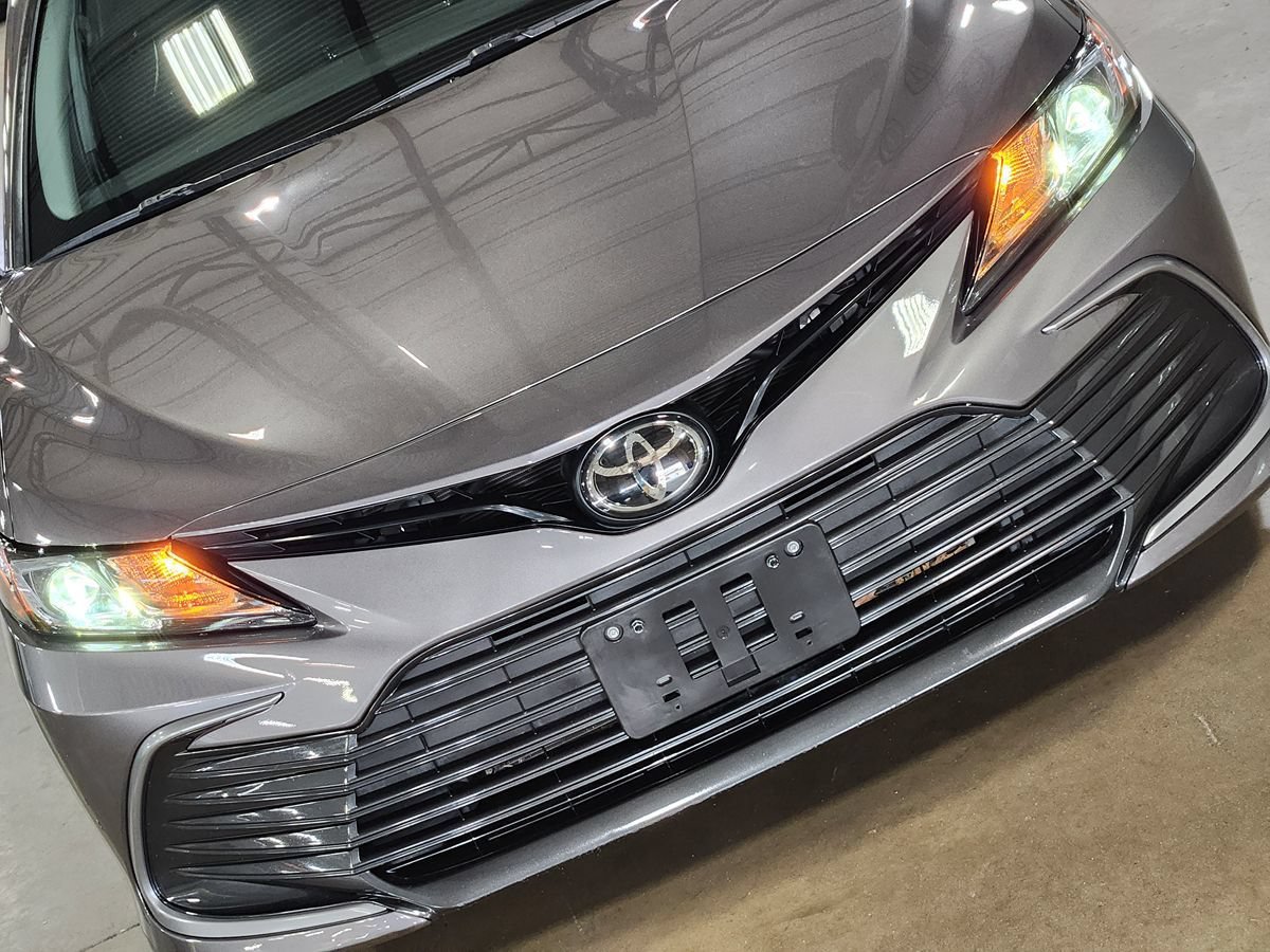 Used 2022 Toyota Camry LE FWD image 19