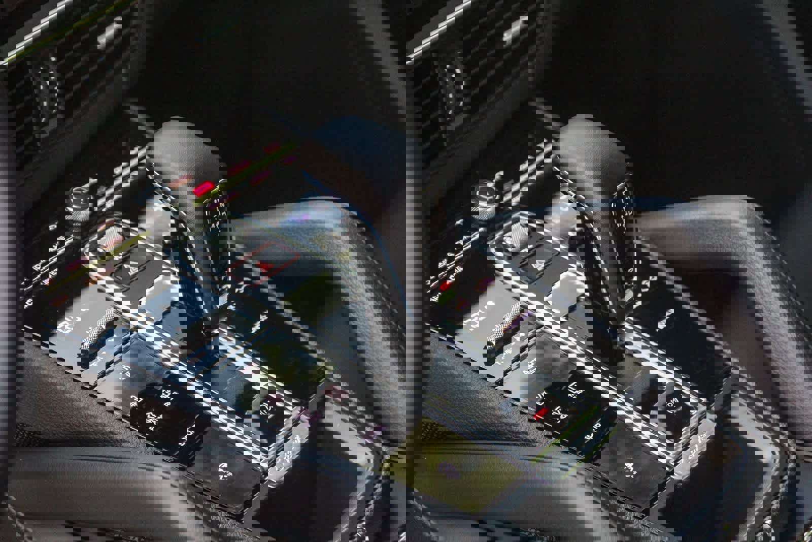 Used 2023 Porsche Cayenne Platinum Edition image 20