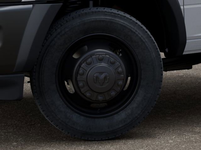 New 2025 RAM 5500 Tradesman AWD/4WD image 8