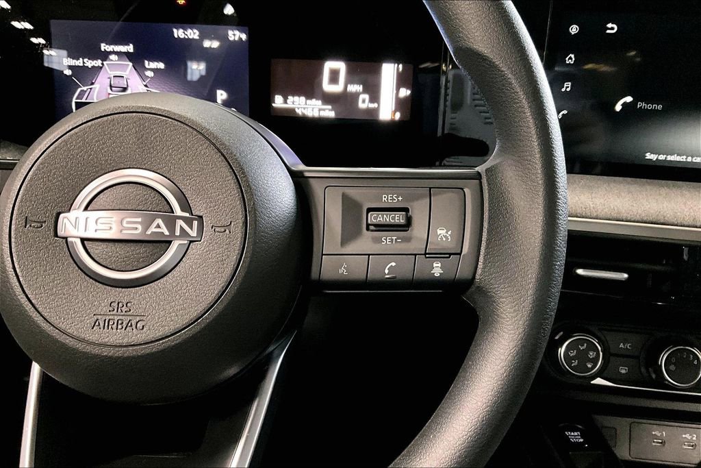 Certified 2025 Nissan Kicks SV image 22