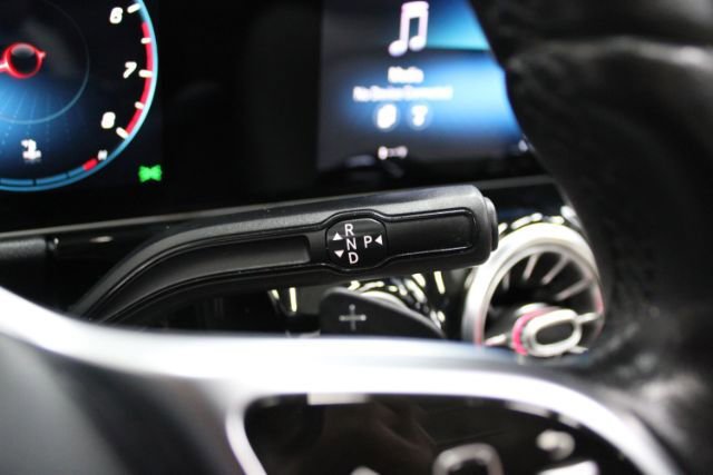 Used 2021 Mercedes-Benz GLA 250 w/ Premium Package image 21