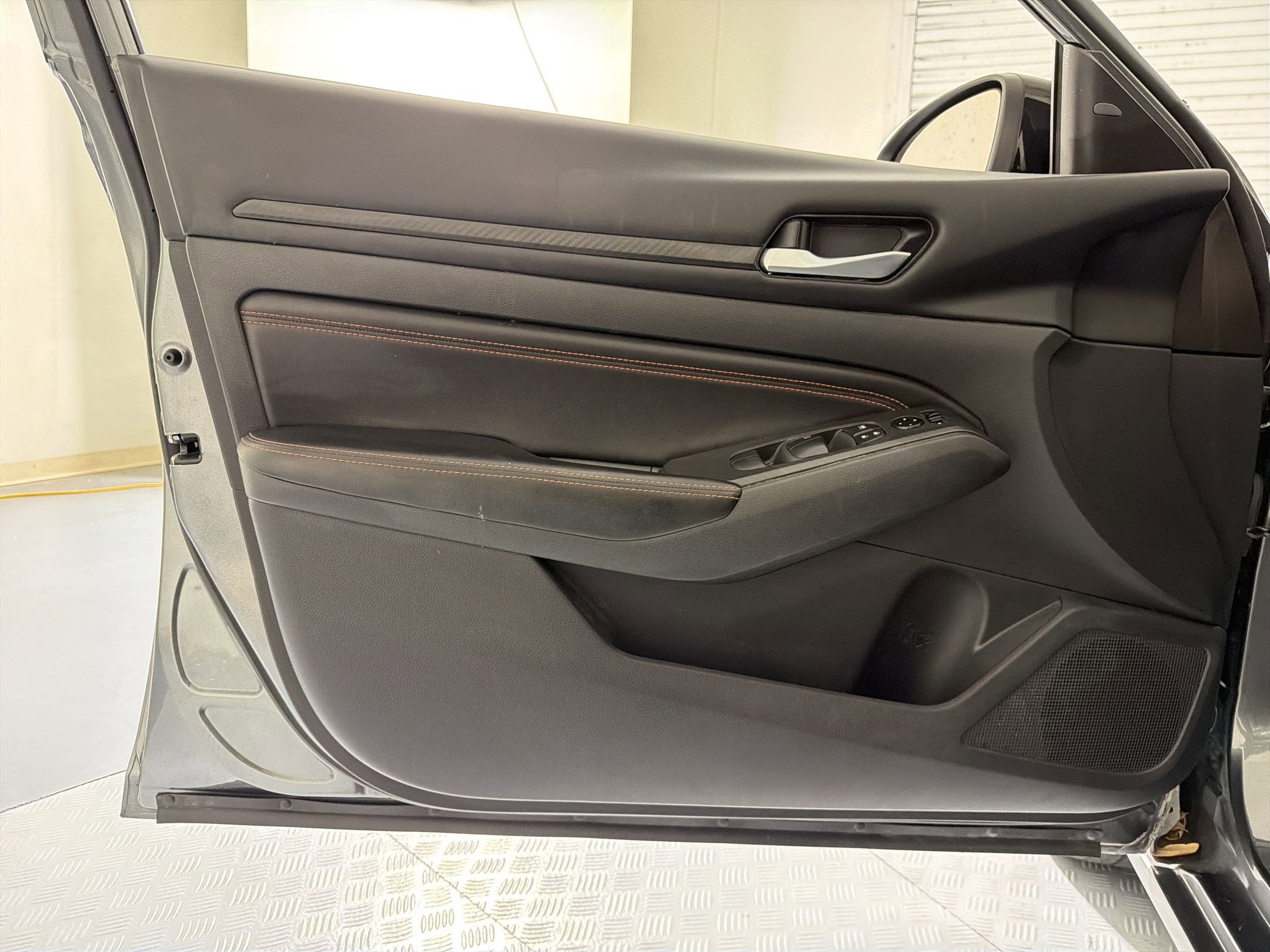 Used 2022 Nissan Altima 2.5 SR FWD image 13