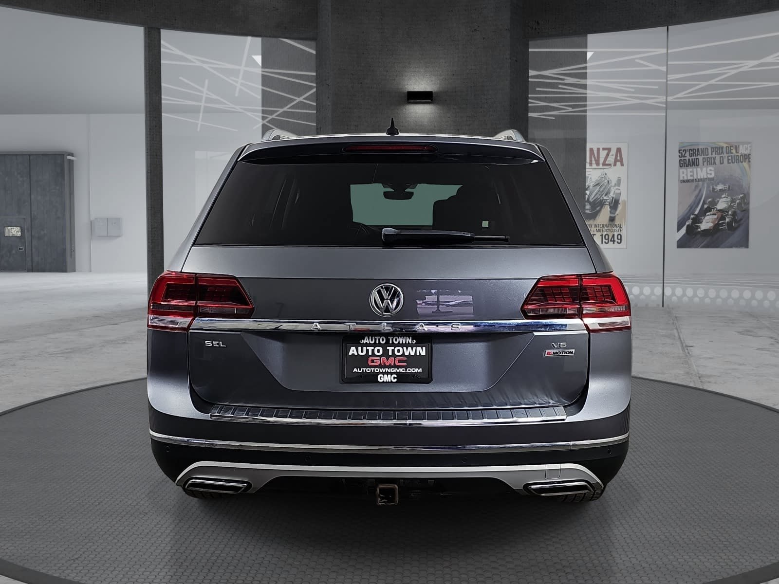 Used 2020 Volkswagen Atlas SEL R-Line AWD/4WD image 6