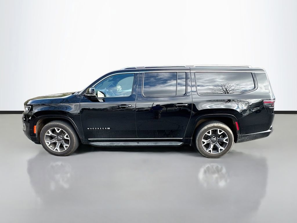 Used 2024 Jeep Wagoneer L Series III w/ Flexible Seating Group image 4