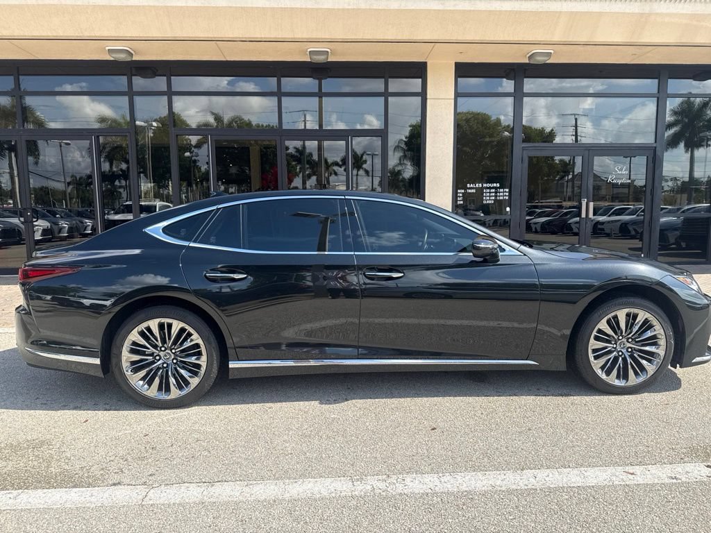 Used 2023 Lexus LS 500 w/ Interior Upgrade Package RWD image 7