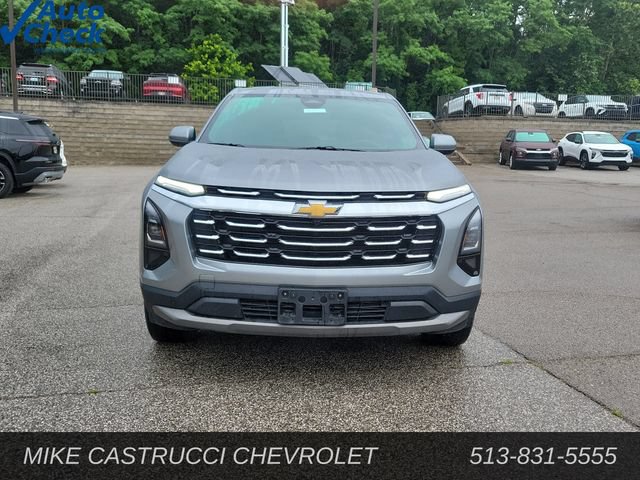 Used 2026 Chevrolet Equinox LT w/ Convenience Package II FWD image 2