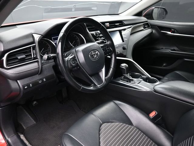 Used 2020 Toyota Camry SE w/ Convenience Package image 17