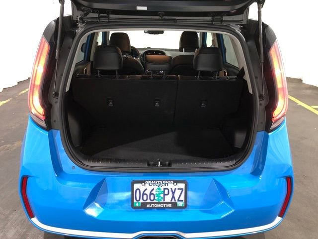 Used 2023 Kia Soul GT-Line FWD image 11