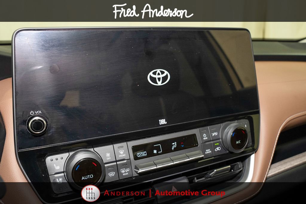 Certified 2024 Toyota Grand Highlander AWD image 15