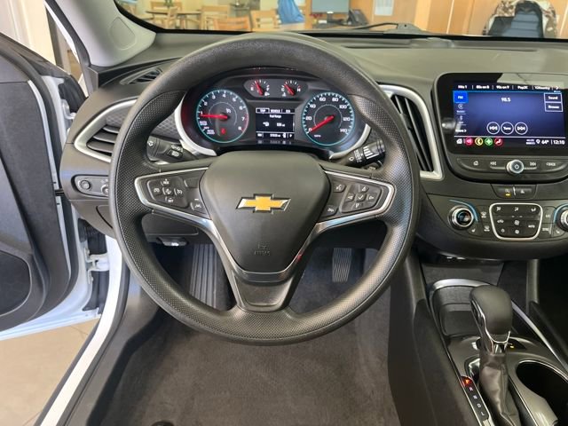 Used 2024 Chevrolet Malibu LT image 15
