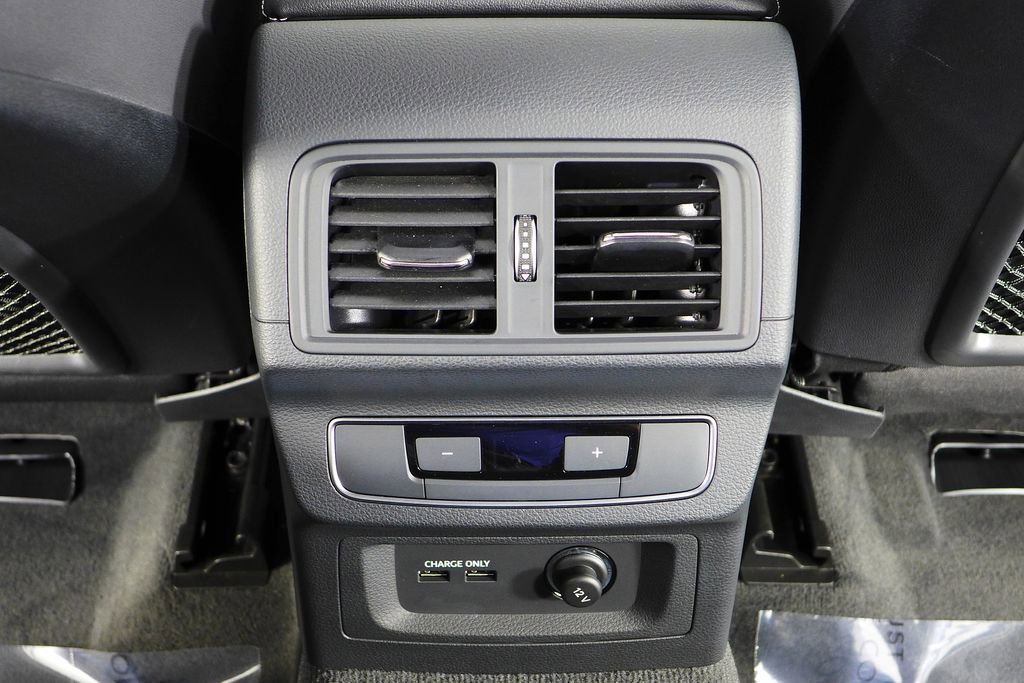 Used 2023 Audi Q5 2.0T Premium w/ Convenience Package image 24