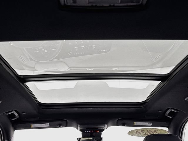New 2027 Chevrolet Traverse LT w/ Sun and Wheel Package FWD image 23