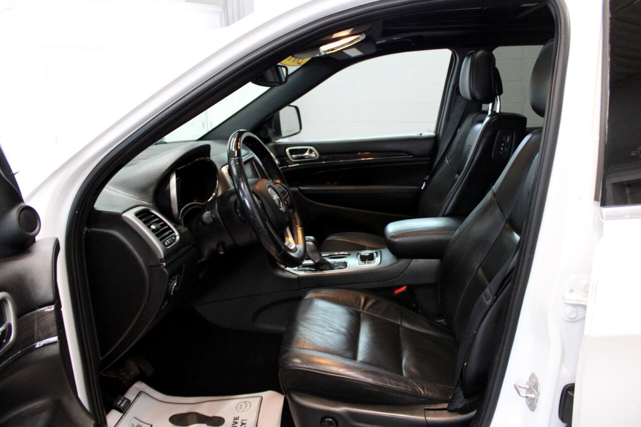 Used 2018 Jeep Grand Cherokee Overland image 11